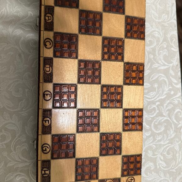 Chess Set With Hinged Carved Wooden Box - Picture 1 of 10
